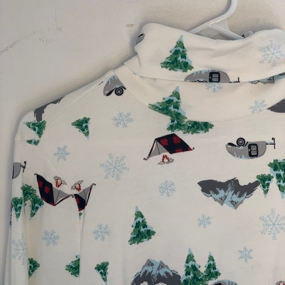 Grandma Winter Turtleneck - Picture 5 of 8